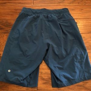 Men’s Lulu shorts